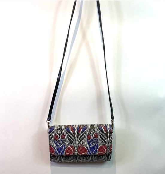 VGC❤️🤍💙Whiting & Davis Crossbody! - Picture 13 of 17